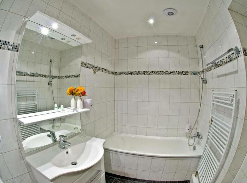 Delta Am Potsdamer Platz Hotel 3*